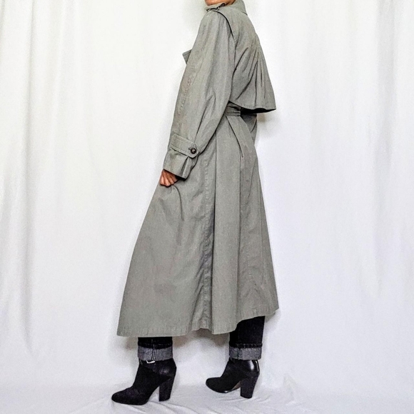 🛑SOLD🛑 Double breasted vintage trench coat - Picture 4 of 8